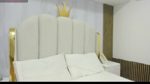 Snapshot of roxy_flame_ chatting on May 1, 2026, 11:26 am Roxy online show from May 1, 2026, 11:26 am