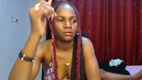 Roxy online show from February 25, 2026, 3:49 am