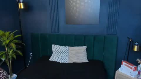 Roxy hell online show from October 30, 2025, 4:52 pm