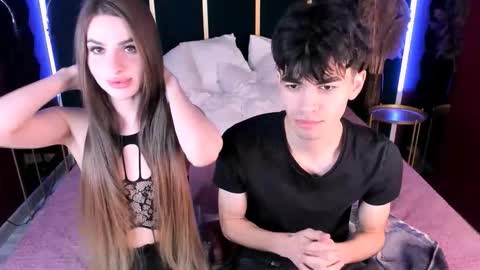 Snapshot of roxy_kisss chatting on October 29, 2025, 10:50 am Roxy online show from October 29, 2025, 10:50 am