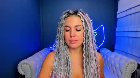 Snapshot of roxy_mars chatting on October 20, 2025, 1:17 am Roxy online show from October 20, 2025, 1:17 am