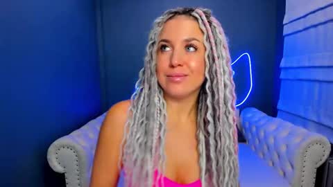 Snapshot of roxy_mars chatting on October 24, 2025, 1:24 am Roxy online show from October 24, 2025, 1:24 am