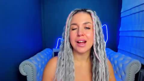 Snapshot of roxy_mars chatting on November 7, 2025, 1:27 am Roxy online show from November 7, 2025, 1:27 am