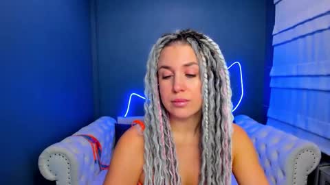 Roxy online show from December 20, 2025, 1:23 am