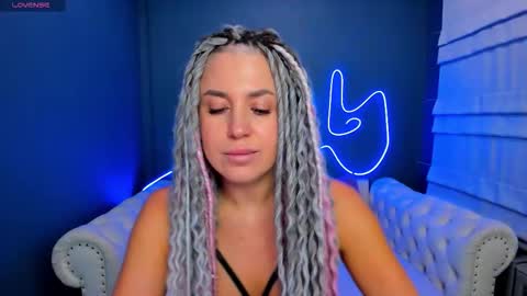 Roxy online show from March 27, 2026, 1:22 am