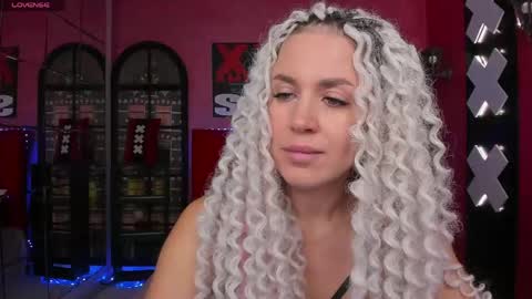 Snapshot of roxy_mars chatting on May 22, 2026, 2:08 am Roxy online show from May 22, 2026, 2:08 am