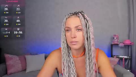 Roxy online show from July 8, 2026, 1:21 am