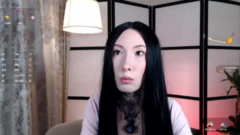 roxanne online show from May 25, 2026, 3:34 am
