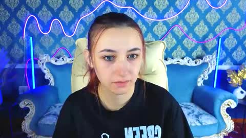 roxy_rayy online show from November 8, 2025, 8:36 am