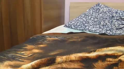 Snapshot of roxy_secrets chatting on March 3, 2025, 6:12 pm roxy secrets online show from March 3, 2025, 6:12 pm