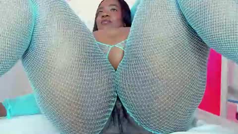 Snapshot of roxy_sexy69 chatting on July 1, 2026, 9:14 pm roxy_sexy69 online show from July 1, 2026, 9:14 pm