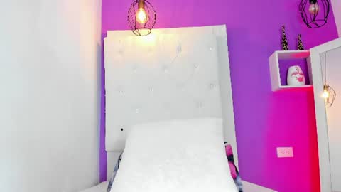 Snapshot of roxy_sexy69 chatting on July 13, 2026, 1:47 pm roxy_sexy69 online show from July 13, 2026, 1:47 pm