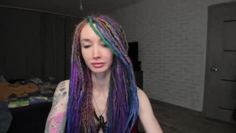 Snapshot of roxy_silver chatting on January 12, 2025, 5:44 pm Roxy online show from January 12, 2025, 5:44 pm
