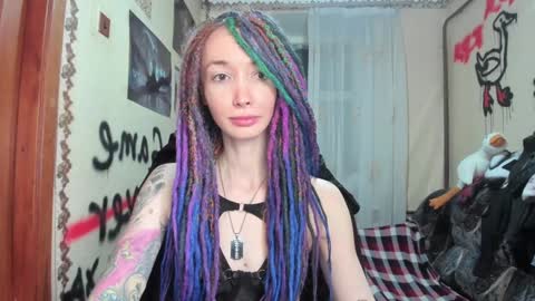 Snapshot of roxy_silver chatting on January 24, 2025, 8:32 pm Roxy online show from January 24, 2025, 8:32 pm