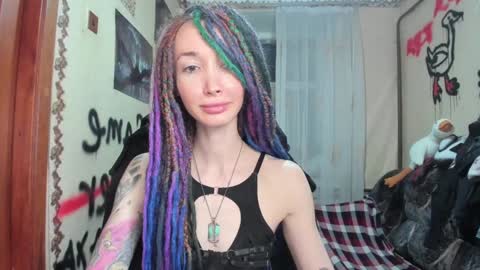 Snapshot of roxy_silver chatting on January 24, 2025, 11:34 pm Roxy online show from January 24, 2025, 11:34 pm
