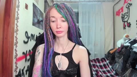 Snapshot of roxy_silver chatting on January 25, 2025, 7:28 pm Roxy online show from January 25, 2025, 7:28 pm