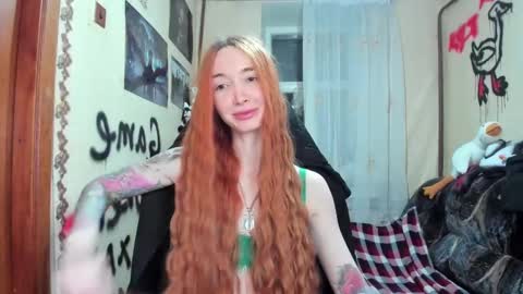Snapshot of roxy_silver chatting on February 14, 2025, 7:12 pm Roxy online show from February 14, 2025, 7:12 pm