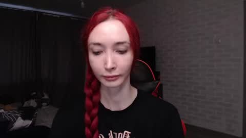 Snapshot of roxy_silver chatting on June 23, 2026, 12:25 pm Roxy online show from June 23, 2026, 12:25 pm