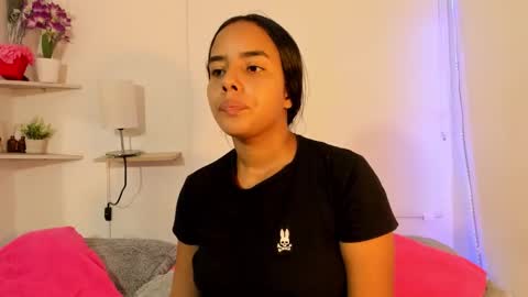 roxy_stone1 online show from December 16, 2025, 7:19 pm