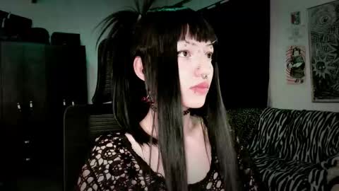 Snapshot of roxy_toxic chatting on February 28, 2026, 1:17 am Roxy Independient model Help me to reach 50 thumbs up online show from February 28, 2026, 1:17 am