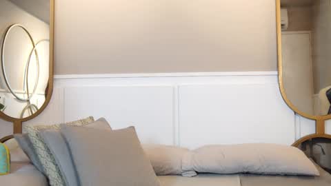 Snapshot of roxy_vega chatting on October 25, 2025, 12:02 pm Roxy online show from October 25, 2025, 12:02 pm