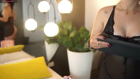 Snapshot of roxy_vega chatting on November 16, 2025, 7:30 pm Roxy online show from November 16, 2025, 7:30 pm