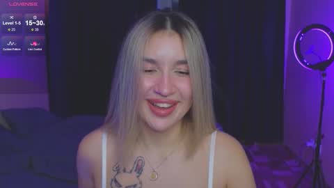 Roxy online show from September 12, 2025, 7:58 pm