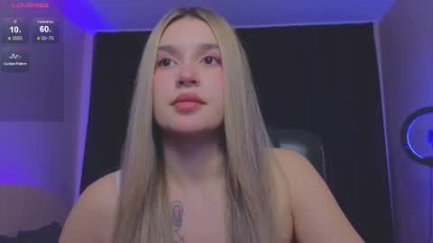 Roxy online show from November 2, 2025, 10:12 pm