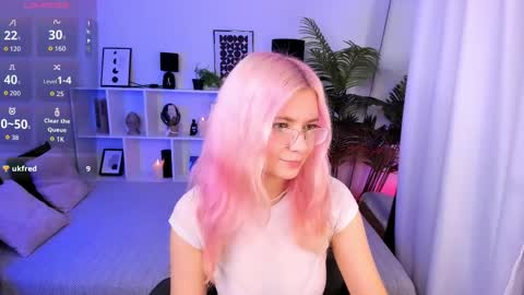 Roxy online show from May 23, 2026, 2:43 pm