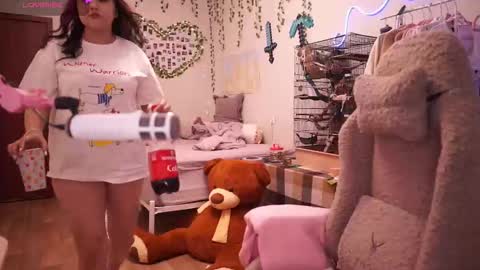 roxysuh online show from March 26, 2026, 7:36 am