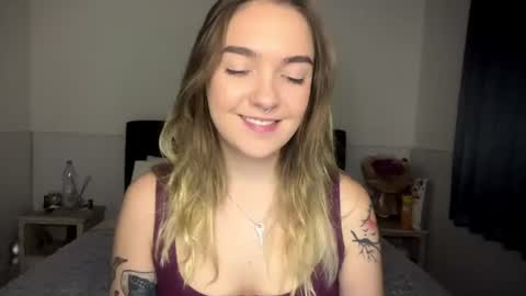 Roxy online show from July 29, 2026, 3:21 pm