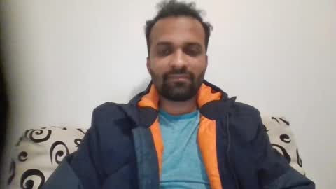 roy018 online show from July 4, 2026, 3:51 pm