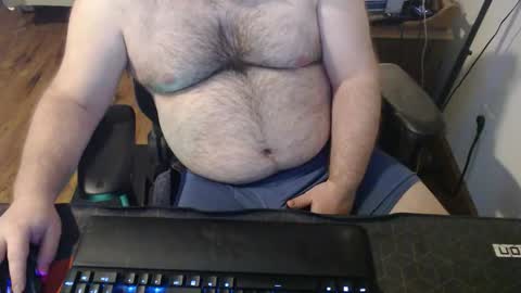 royallebowski online show from June 4, 2026, 12:05 am