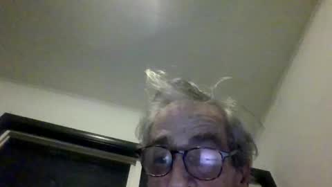 Snapshot of royboy2561 chatting on May 17, 2026, 8:01 am Roy Murrin online show from May 17, 2026, 8:01 am