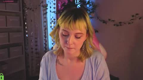 Roziett online show from March 15, 2026, 9:15 am