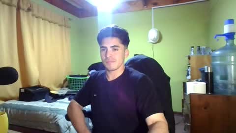 rpaulo25 online show from May 20, 2026, 2:18 am