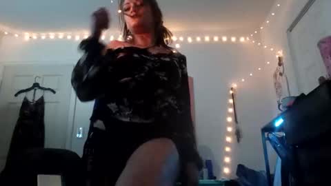 Snapshot of rraineonme chatting on January 16, 2026, 9:02 am rraineonme online show from January 16, 2026, 9:02 am