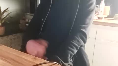 Snapshot of ruan8080 chatting on December 10, 2024, 5:28 am petit cochon online show from December 10, 2024, 5:28 am