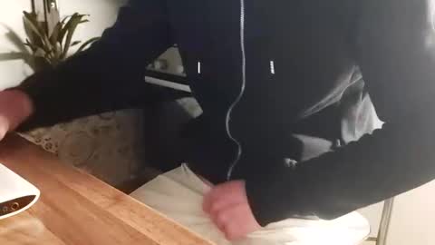 Snapshot of ruan8080 chatting on December 17, 2024, 4:23 am petit cochon online show from December 17, 2024, 4:23 am