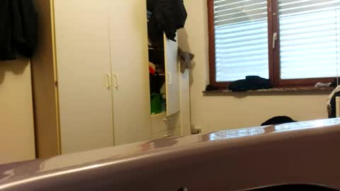 Snapshot of ruan8080 chatting on March 8, 2025, 7:38 am petit cochon online show from March 8, 2025, 7:38 am