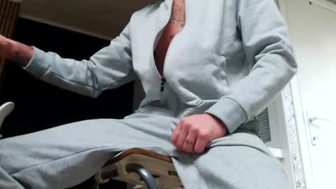 Snapshot of ruan8080 chatting on October 26, 2025, 7:14 am petit cochon online show from October 26, 2025, 7:14 am