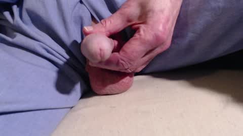 rubbertapper online show from February 18, 2025, 9:53 pm