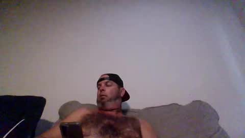 rubbingoneout714 online show from September 29, 2025, 11:42 pm