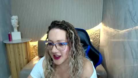 Snapshot of rubia_encantada_r chatting on February 20, 2026, 8:20 pm rubia_encantada_r online show from February 20, 2026, 8:20 pm
