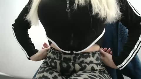 Snapshot of ruby988 chatting on January 10, 2026, 7:26 pm ruby988 online show from January 10, 2026, 7:26 pm