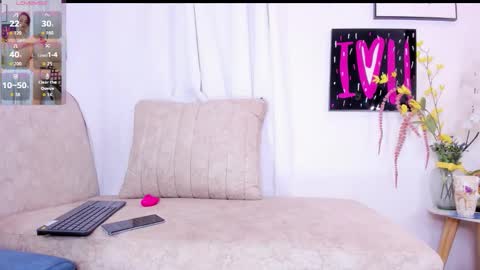 Snapshot of ruby_amor chatting on September 29, 2025, 9:47 am RUBY online show from September 29, 2025, 9:47 am