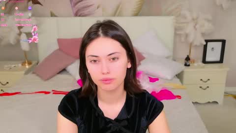 Luuna online show from May 1, 2026, 9:08 pm