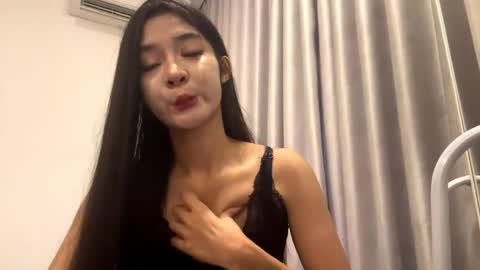 rubycrumbell online show from May 18, 2026, 8:42 am