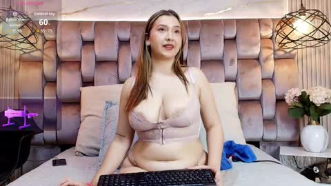 Ruby online show from September 14, 2025, 4:44 am