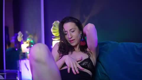 Snapshot of rubyrya chatting on November 6, 2025, 11:48 pm Ruby online show from November 6, 2025, 11:48 pm